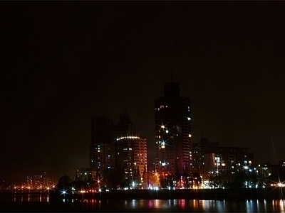 夜晚窗户外景