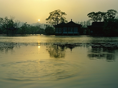 园林傍晚风景