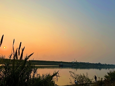 傍晚夕阳天空风景