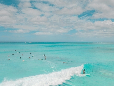 现代风景 海景 浪花 海边浴场 蓝天白云天空 海平线