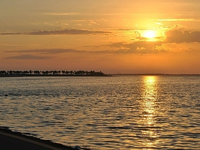 现代风景 广角唯美纯净天空 晚霞落日天空风景 晚霞海边风景 夕阳海滩风景 海洋