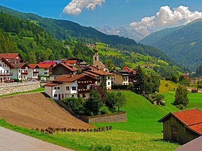 现代风景 现代风景 小镇风景 云雾缭绕 天空 蓝天白云风景