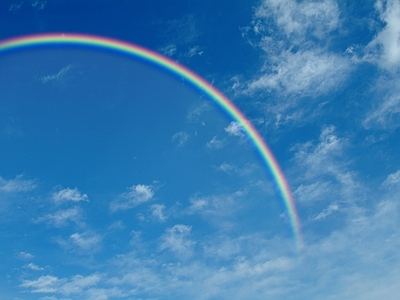 现代天空外景 户外天空彩虹外景 白天天空