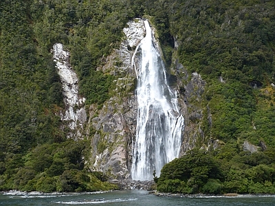 现代新中式风景 山 白天 瀑布 海洋