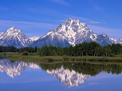 现代风景 雪山 湖泊 静谧 山水