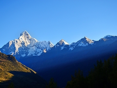 现代新中式风景 山 夕阳