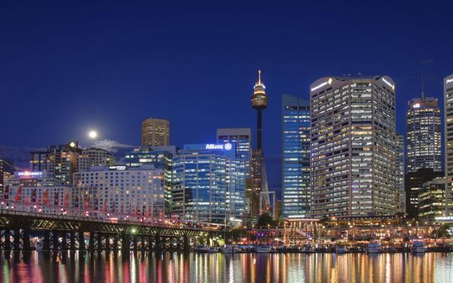 自然室外风景 夜晚窗户